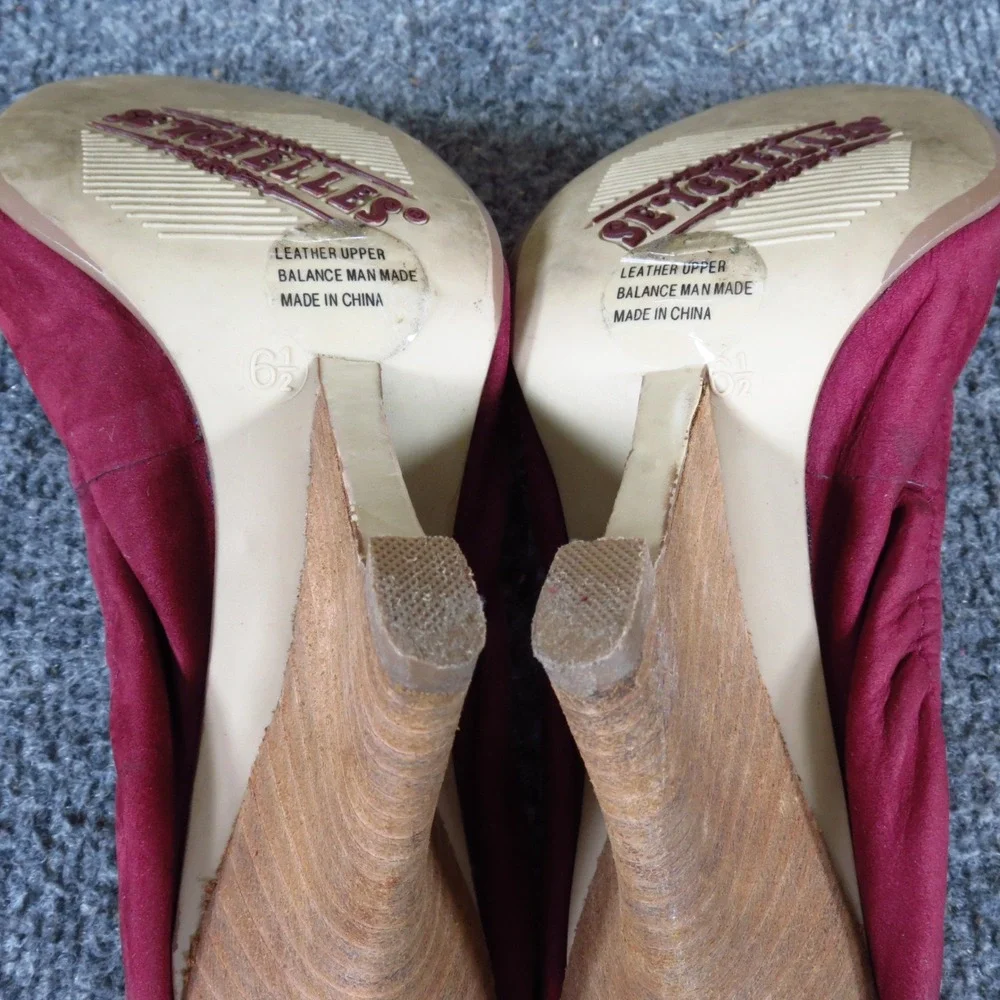 Seychelles burgundy suede